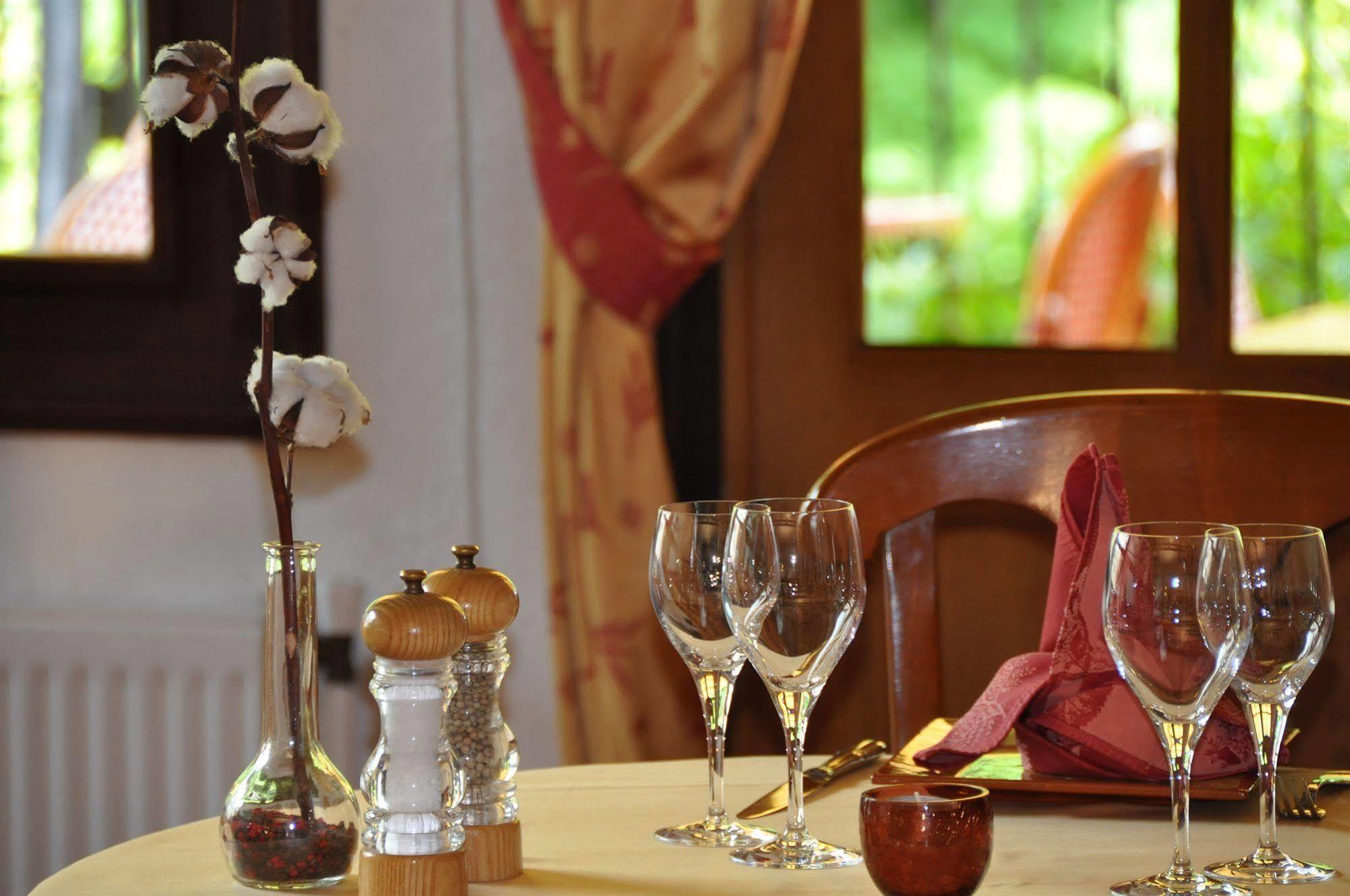Le Moulin Du Landion Hotel Et Spa Dolancourt Zewnętrze zdjęcie